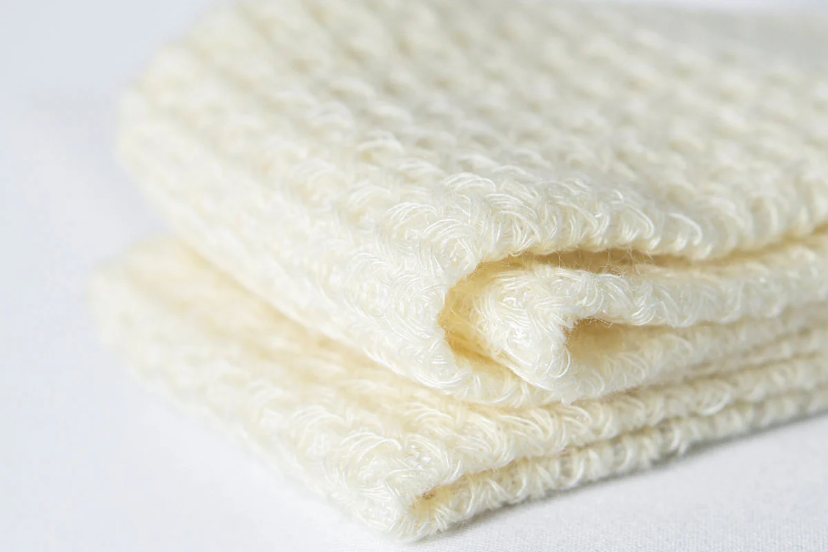 Konoha  "Gifts of Nature" eco Body Cloths - Silk Hardness: ◼️◻️◻️◻️◻️     Foaming: ◼️◻️◻️ - Image 3